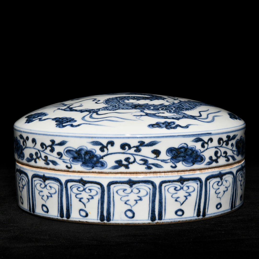 A2405 Chinese Blue And White Porcelain Fortune Dragon Design Box