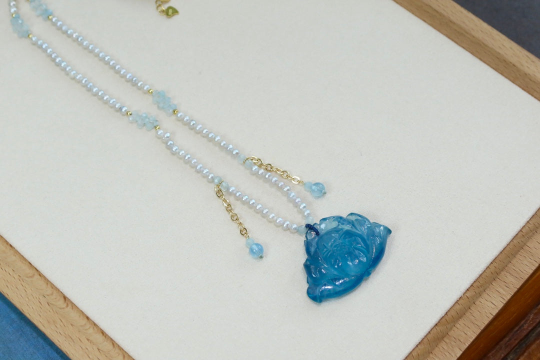 A2421 Beautiful Aquamarine Carved Lotus Flower Pendant w Hand Woven Pearl Beads Necklace