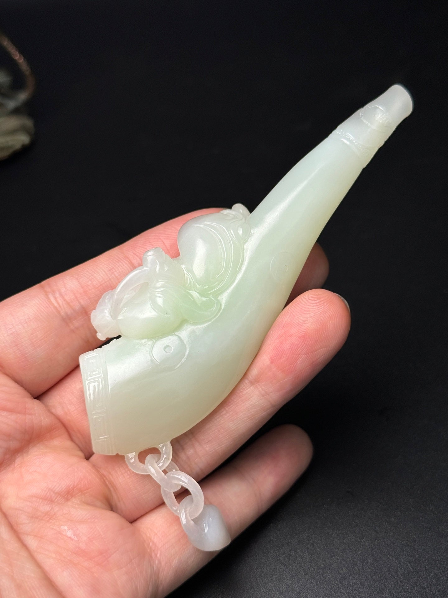 A0707 Chinese Hetian Jade Carved Figure Cigarette Holder