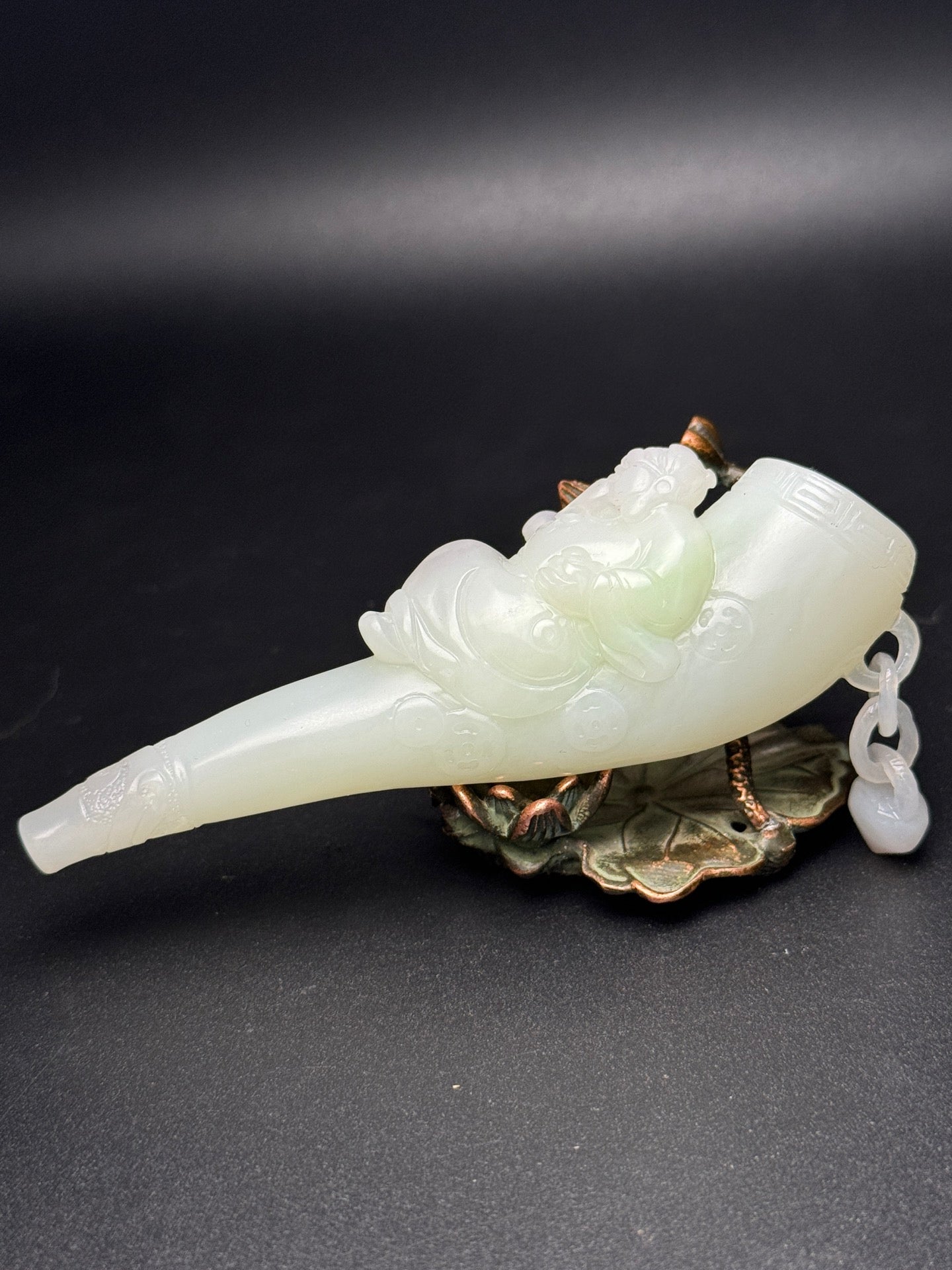 A0707 Chinese Hetian Jade Carved Figure Cigarette Holder