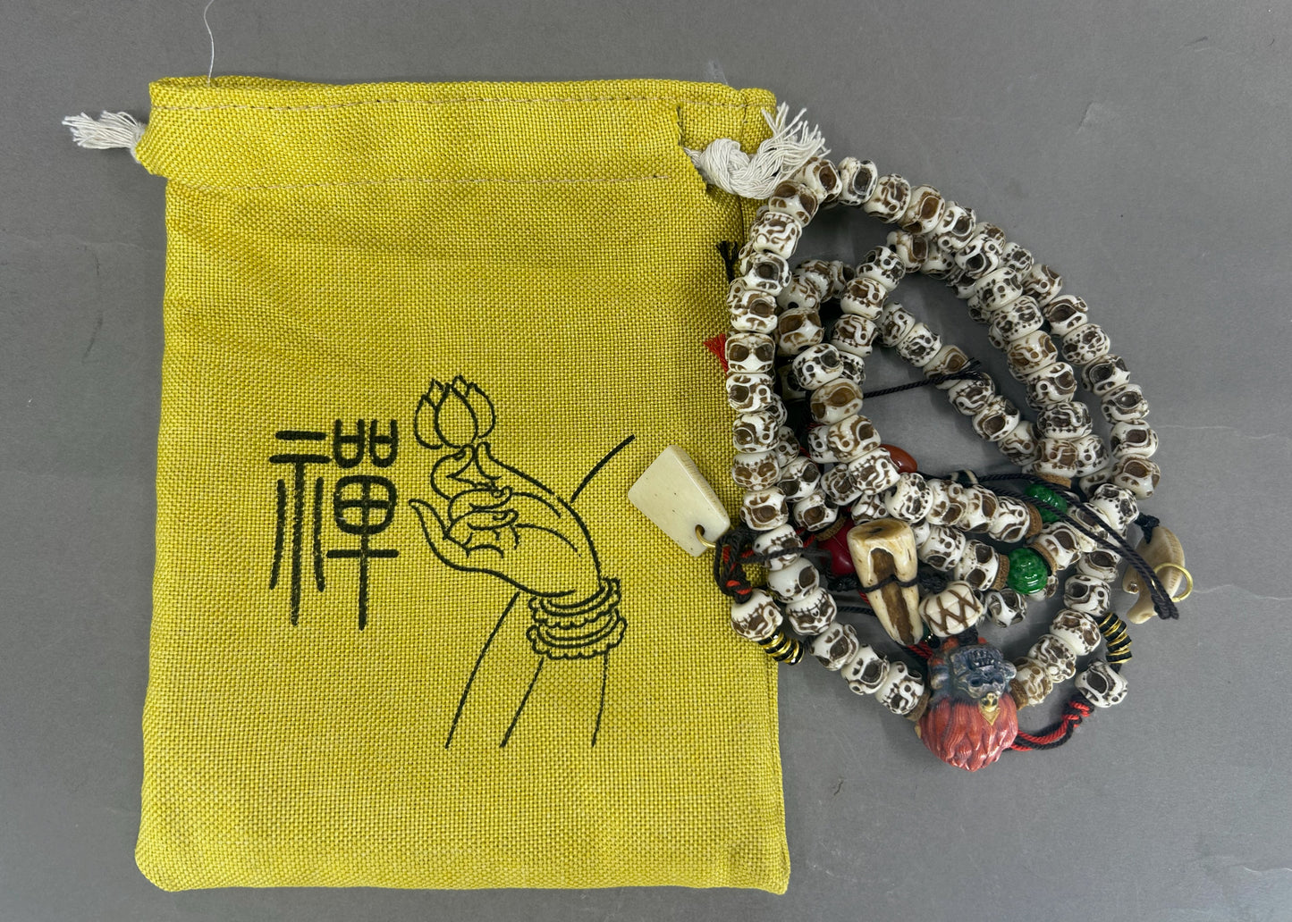 Old Tibetan Bone Carved Skull Bead Necklace / Bracelet w a pouch