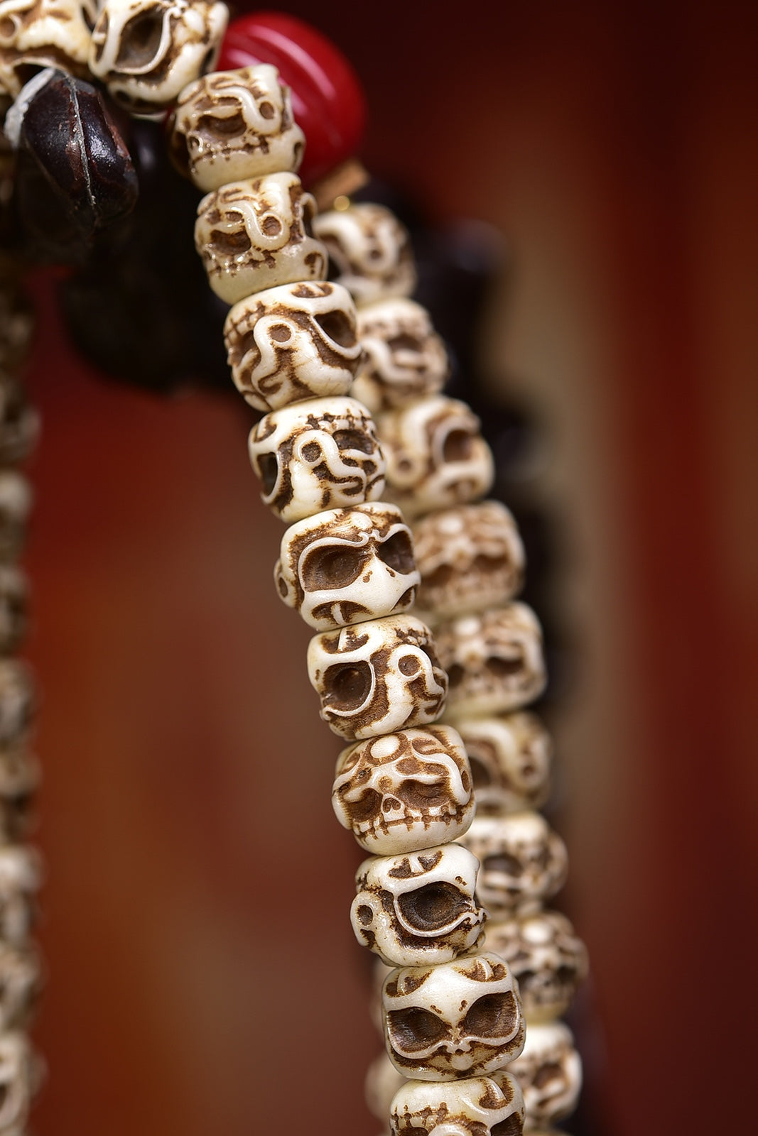 Old Tibetan Bone Carved Skull Bead Necklace / Bracelet w a pouch